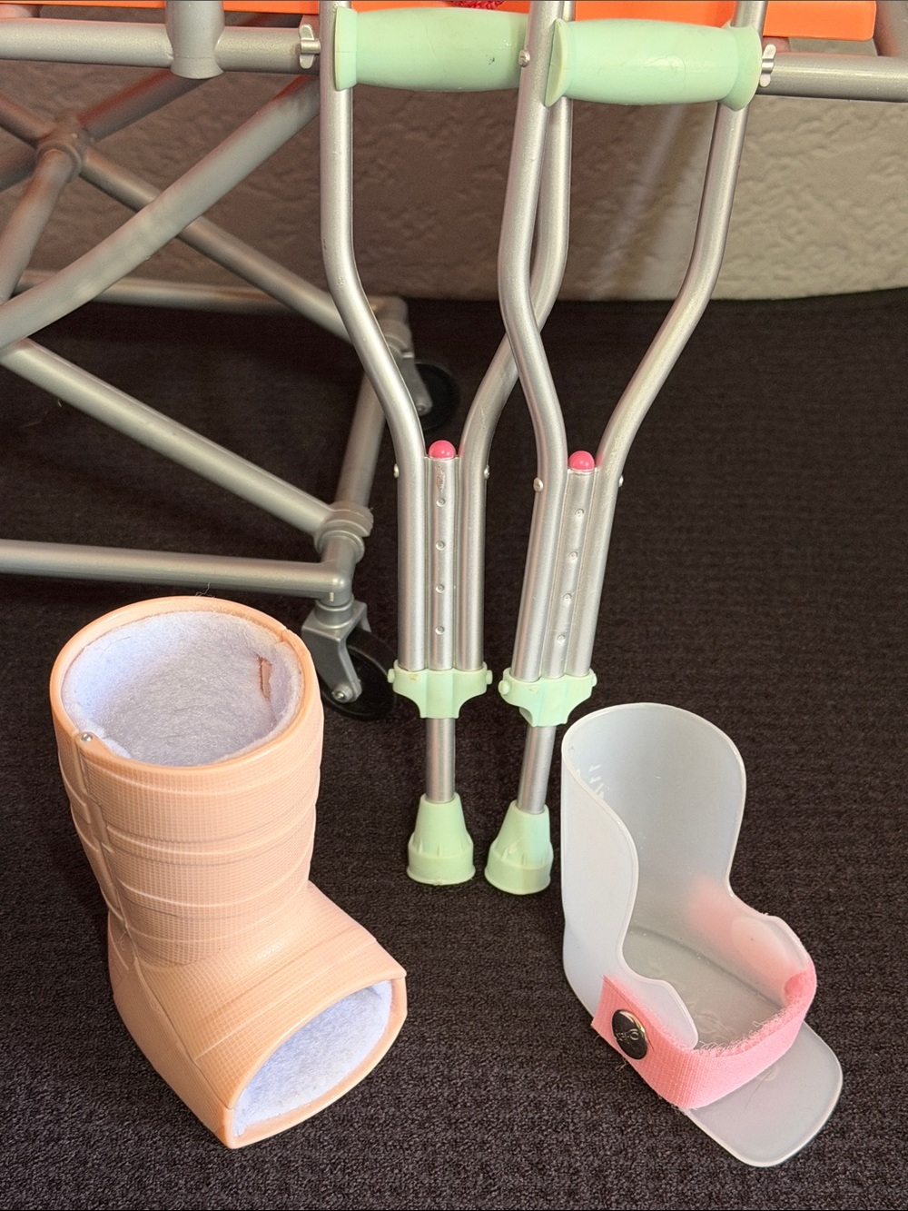 Our Generation 18” Dolls Gurney Hospital Bed Wheelchair Crutches & Cast Medical - Picture 12 of 15